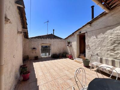 For sale 5 rooms 99 m2 Aude (11120) photo 1