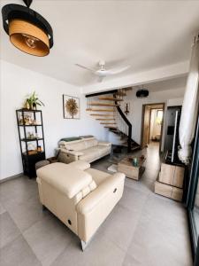 For sale Saint-gilles-les-bains 5 rooms 140 m2 Reunion (97434) photo 1