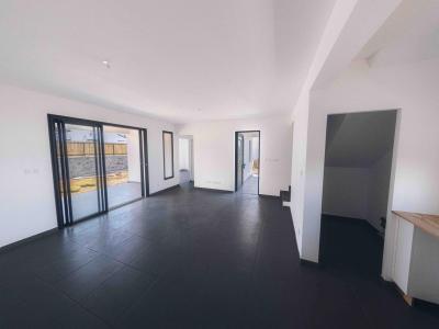 For rent Saint-benoit 4 rooms 94 m2 Reunion (97470) photo 1