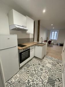 Louer Appartement Saint-yrieix-la-perche 460 euros