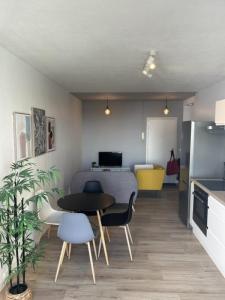 For rent Rennes 4 rooms 63 m2 Ille et vilaine (35200) photo 0