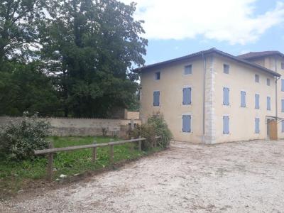 For rent Bourg-en-bresse 3 rooms 102 m2 Ain (01000) photo 1