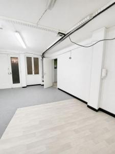 For rent Lyon-9eme-arrondissement 100 m2 Rhone (69009) photo 0