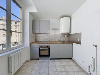For rent Lyon-3eme-arrondissement 4 rooms 73 m2 Rhone (69003) photo 0