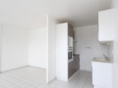 For rent Reze 3 rooms 62 m2 Loire atlantique (44400) photo 4