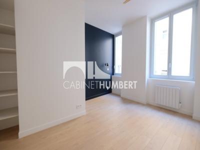 Louer Appartement 74 m2 Saint-etienne