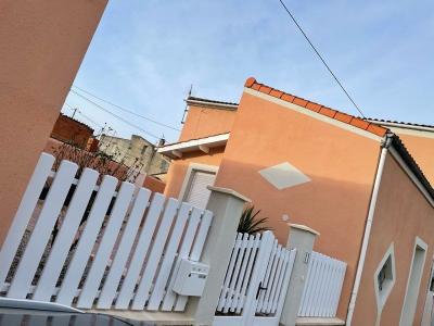 For rent Pauillac 72 m2 Gironde (33250) photo 0
