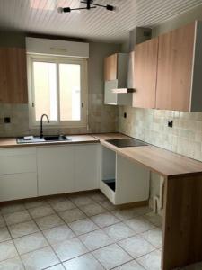 For rent Pauillac 72 m2 Gironde (33250) photo 2