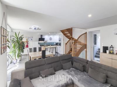 For sale Nivillac 4 rooms 112 m2 Morbihan (56130) photo 1
