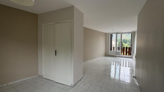 Louer Appartement  600 euros