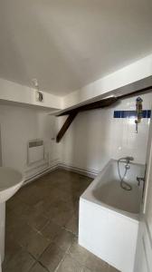 Louer Appartement  345 euros