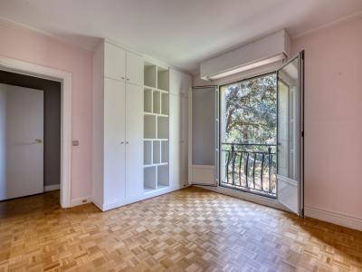 For sale LE MONAST�RE 6 rooms 188 m2 Hauts de Seine (92410) photo 4