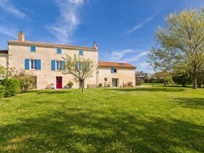 For sale Aigonnay AIGONDIGNE 7 rooms 204 m2 Deux sevres (79370) photo 2