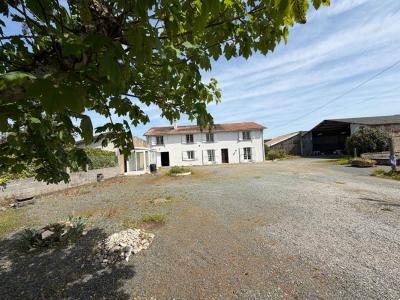 For sale Saint-maixent-l'ecole 10 rooms 209 m2 Deux sevres (79400) photo 0