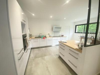For rent Noyal-sur-vilaine 6 rooms 175 m2 Ille et vilaine (35530) photo 2