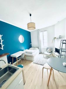 For rent Angouleme 1 room 20 m2 Charente (16000) photo 0