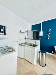 For rent Angouleme 1 room 20 m2 Charente (16000) photo 2
