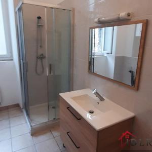 For sale Poligny 3 rooms 66 m2 Jura (39800) photo 4