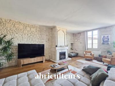 For sale Saintes 6 rooms 182 m2 Charente maritime (17100) photo 1