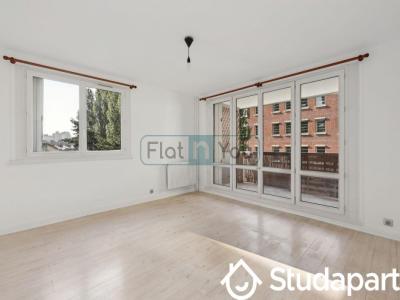 For rent Paris-18eme-arrondissement 1 room 57 m2 Paris (75018) photo 0