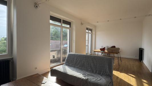 For sale A PROXIMIT� DE LA GARE 3 rooms 84 m2 Puy de dome (63300) photo 1
