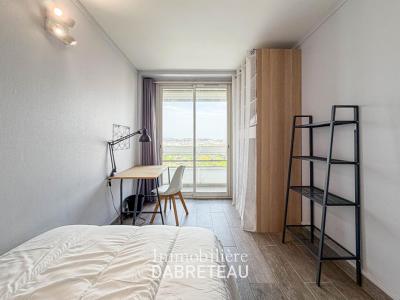 Louer Appartement 92 m2 Bron