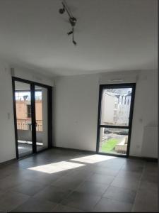 Louer Appartement 56 m2 Riche