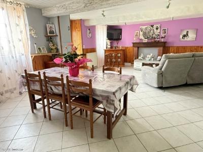 For sale Villefagnan 4 rooms 151 m2 Charente (16240) photo 4