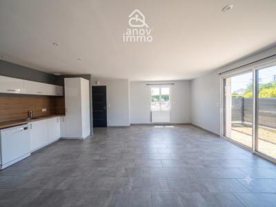 For sale Montamise 4 rooms 88 m2 Vienne (86360) photo 2
