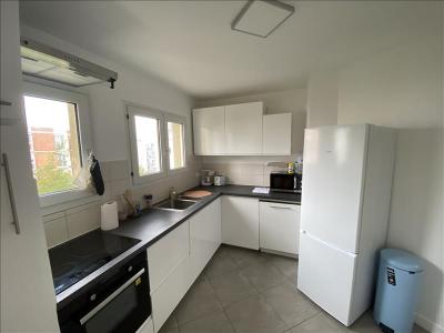Louer Appartement 95 m2 Asnieres-sur-seine