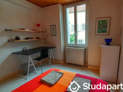 For rent Millau 1 room 12 m2 Aveyron (12100) photo 0