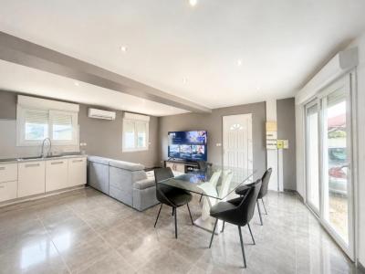 For sale Canet 4 rooms 70 m2 Herault (34800) photo 0