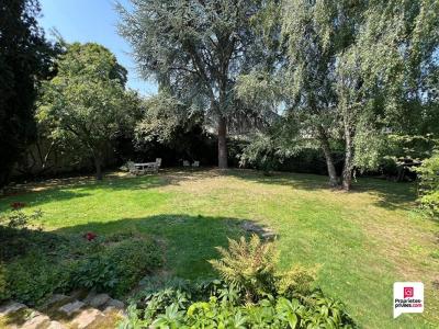 For sale Marines 13 rooms 261 m2 Val d'Oise (95640) photo 2