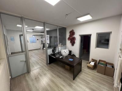 Louer Commerce 128 m2 Saint-denis