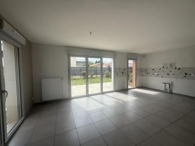 For sale Saint-just-saint-rambert 4 rooms 85 m2 Loire (42170) photo 3