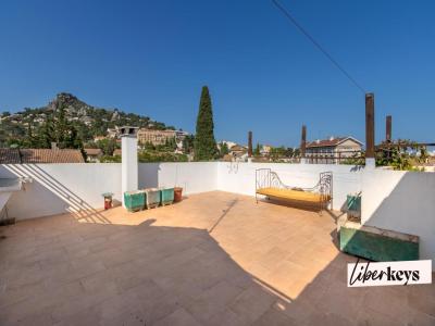 For sale Hyeres 6 rooms 130 m2 Var (83400) photo 0