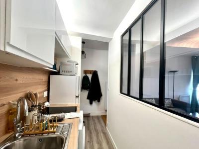 Louer Appartement 25 m2 Lyon-7eme-arrondissement