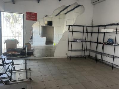 For sale 4 rooms 500 m2 Gard (30800) photo 3