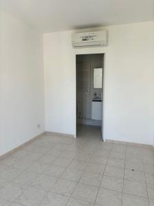 Louer Appartement  565 euros