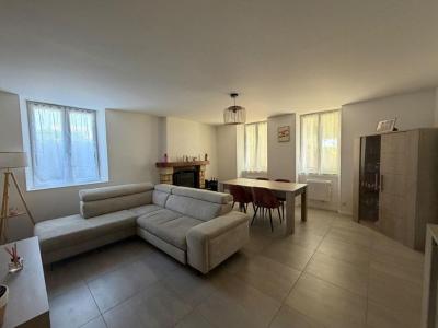 Acheter Maison 114 m2 Saint-bonnet-sur-gironde