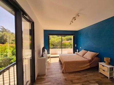 For sale Sanary-sur-mer 4 rooms 129 m2 Var (83110) photo 3
