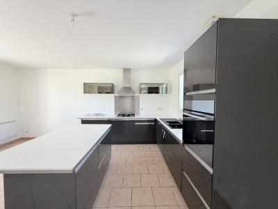 Annonce Location Maison Saint-hilaire-sous-charlieu 42
