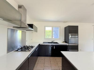 Louer Maison 99 m2 Saint-hilaire-sous-charlieu