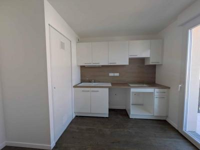 Louer Appartement Cannes-ecluse 905 euros