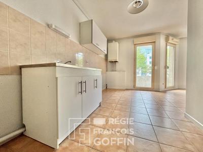 Louer Appartement Lyon-3eme-arrondissement 965 euros