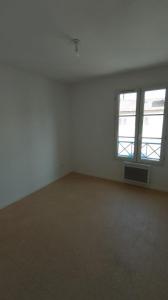 Louer Appartement 81 m2 Saint-trivier-sur-moignans