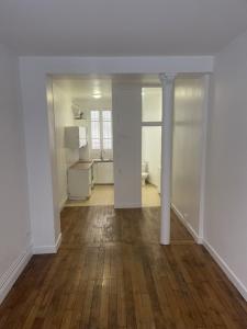 Louer Appartement Paris-15eme-arrondissement 942 euros