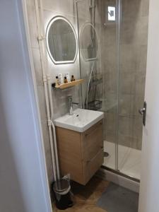 For rent Clichy 1 room 30 m2 Hauts de Seine (92110) photo 1