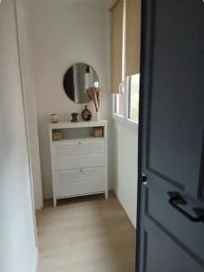 For rent Clichy 1 room 30 m2 Hauts de Seine (92110) photo 2