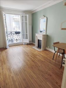 For rent Paris-18eme-arrondissement 3 rooms 62 m2 Paris (75018) photo 0